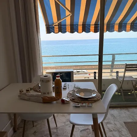 Apartman Le Nid Bleu - Florentina A *